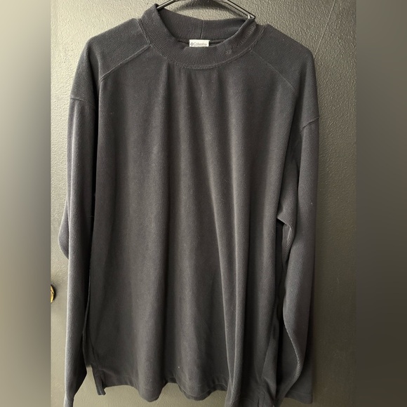 Columbia Men's Charcoal Pullover - Picture 1 of 3